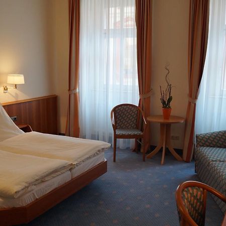 Hotel Goldener Loewe Waldheim Room photo